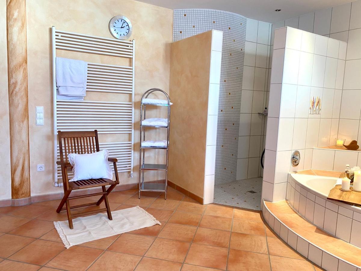 Private Spa Mit Sauna Und Whirlpool Schrozberg Eksteriør bilde
