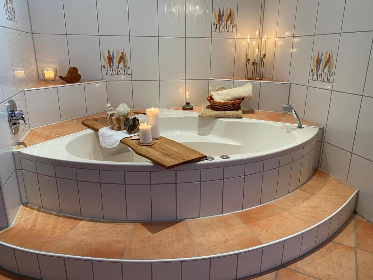 Private Spa Mit Sauna Und Whirlpool Schrozberg Eksteriør bilde